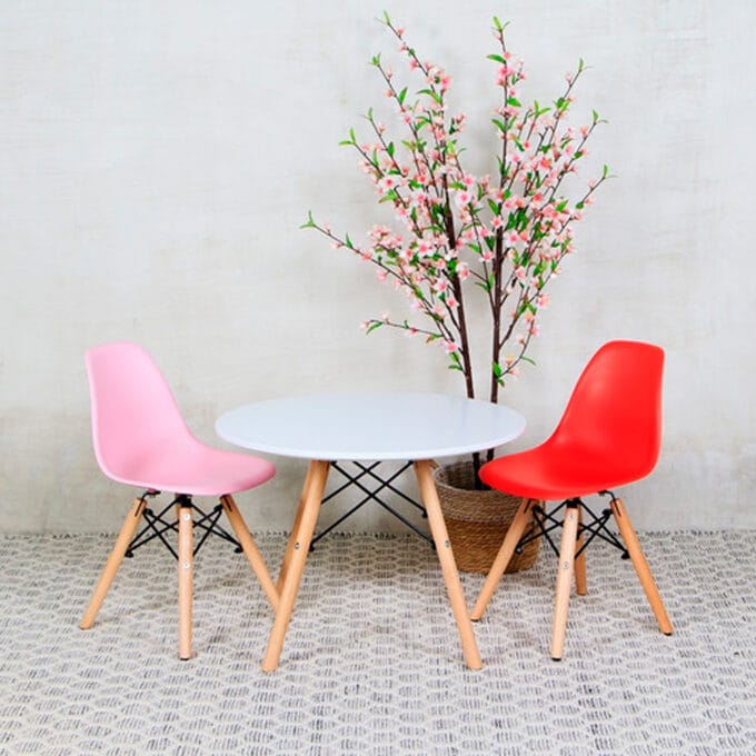Comedor Eames Infantil - 2 Sillas